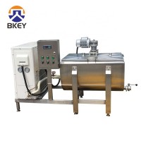 Stainless Steel Factory Customized Milk Chilling Machine with Agitator Milk Cooling Tank Price